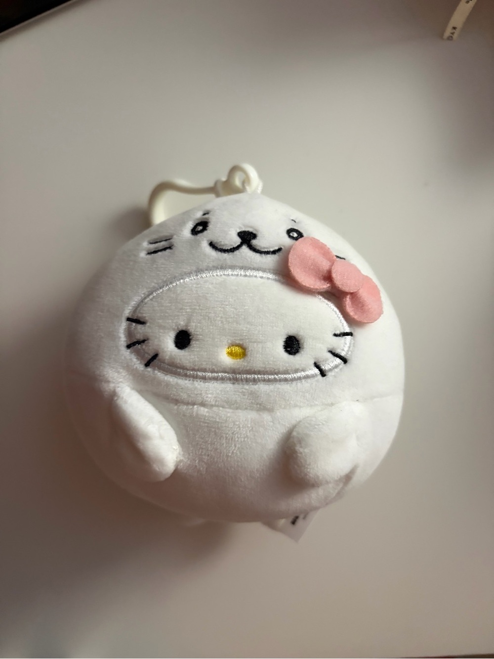 Hello Kitty Plush Seal Keychain - White with Pink Bow